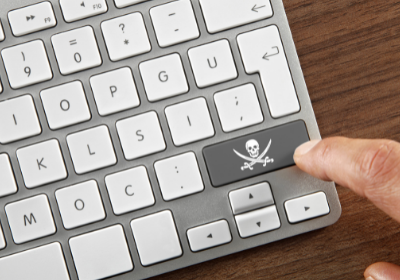 Russia looking to make software piracy legal in response to tech bans