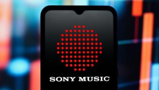 Supreme Court Hears Billion-Dollar Battle Over Online Piracy